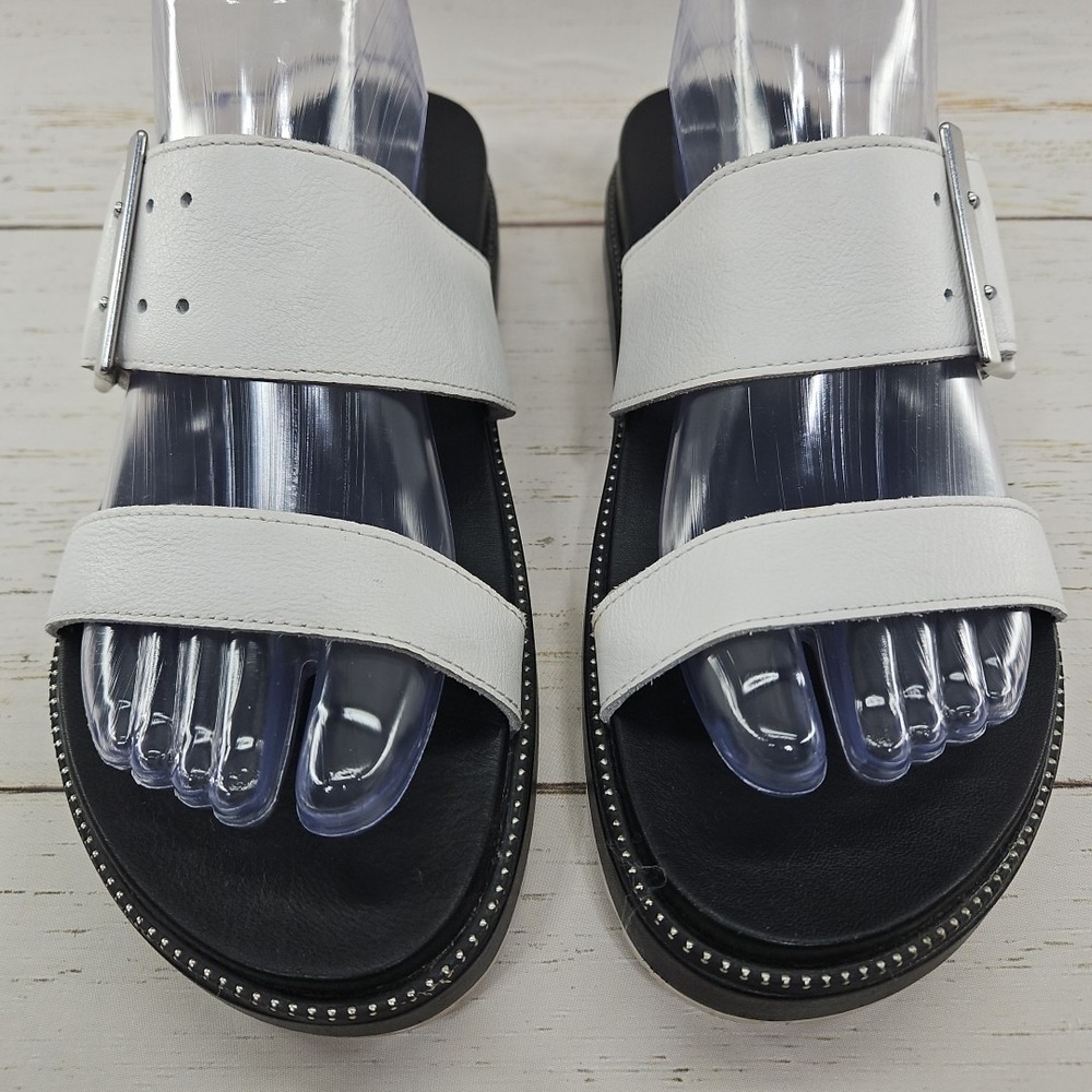 Sorel Roaming Buckle Womens 10 White Leather Two Strap Slide Slip On Sandal - Picture 3 of 9